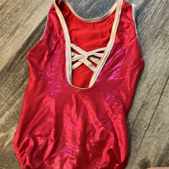 Gymnastics Leo - Picture 2 of 2